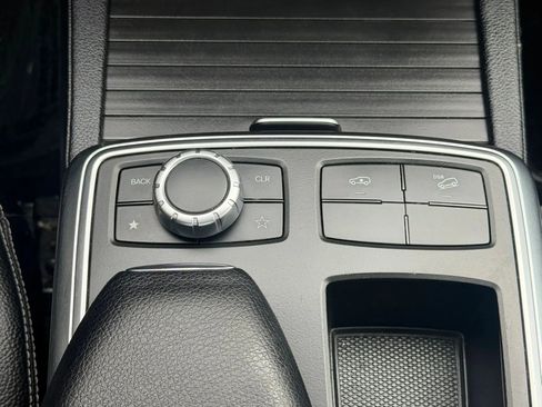 Used 2015 Mercedes-Benz GL 450 4MATIC w/ Parking Assist Package image 19