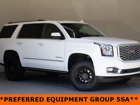 Used 2019 GMC Yukon Denali w/ Denali Ultimate Package image 2