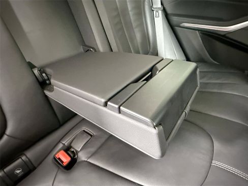 Used 2020 BMW X5 xDrive50i w/ Executive Package image 43