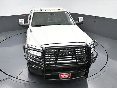 Used 2023 RAM 2500 Limited AWD/4WD image 35