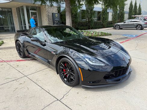 Used 2016 Chevrolet Corvette Z06 w/ 2LZ Preferred Equipment Group RWD image 3