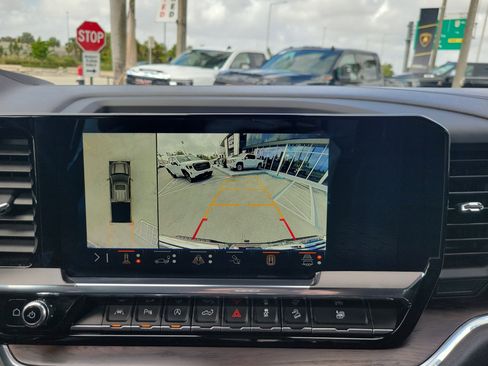 Used 2024 GMC Sierra 1500 SLT w/ SLT Premium Plus Package image 11