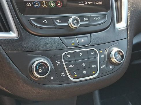 Used 2024 Chevrolet Malibu LT FWD image 18