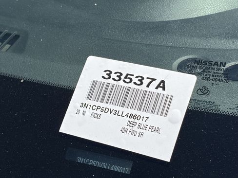 Used 2020 Nissan Kicks SR FWD image 30