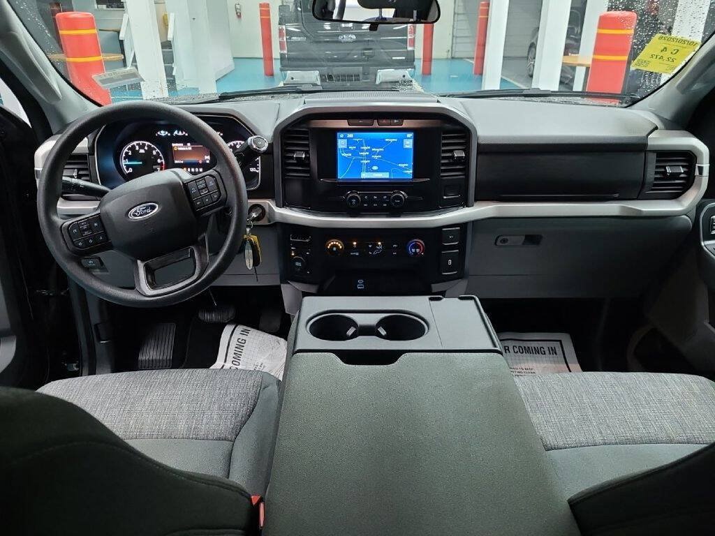 Used 2023 Ford F150 XLT AWD/4WD image 5