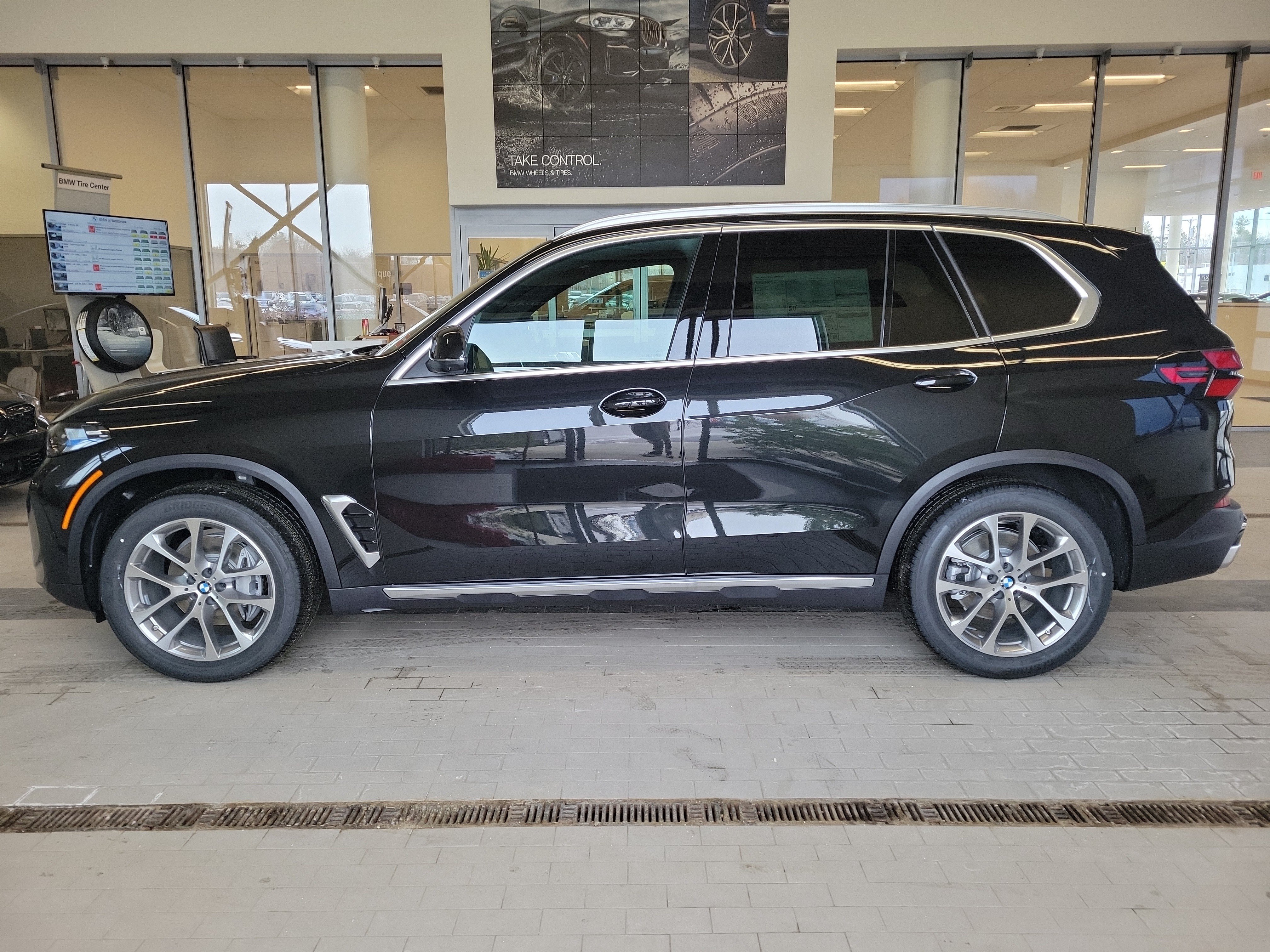 Used 2026 BMW X5 xDrive40i AWD/4WD image 8