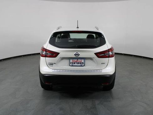 Certified 2022 Nissan Rogue Sport SV FWD image 11