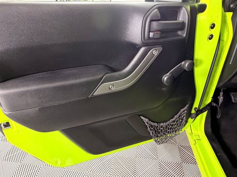 Used 2012 Jeep Wrangler Sport w/ Connectivity Group image 11