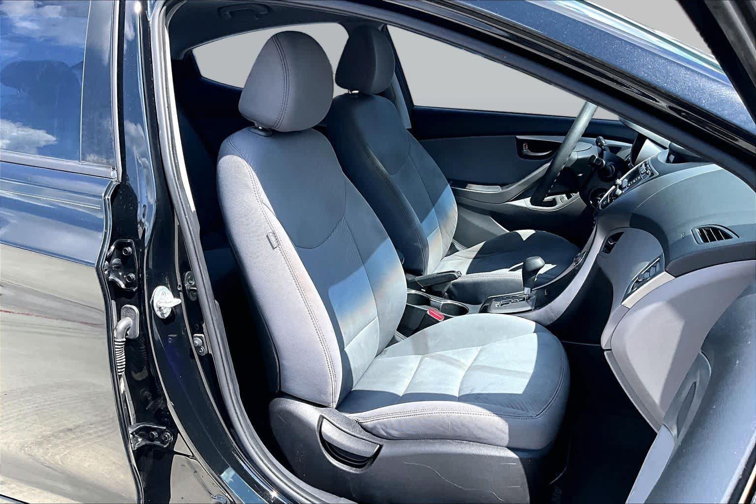 Used 2013 Hyundai Elantra GLS w/ Preferred Pkg FWD image 8