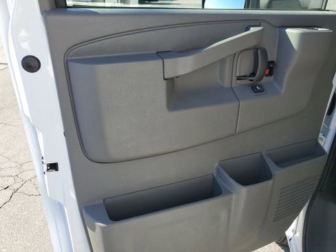 New 2025 Chevrolet Express 3500 w/ Power Convenience Package image 27