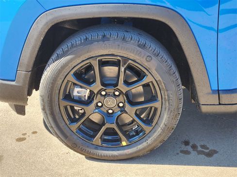 New 2026 Jeep Compass Latitude image 7