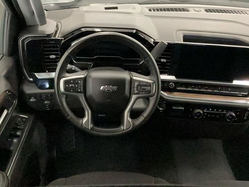 Used 2023 Chevrolet Silverado 1500 RST w/ Z71 Off-Road Package AWD/4WD image 13