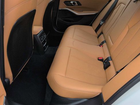 Used 2025 BMW 330i xDrive Sedan w/ Convenience Package image 21