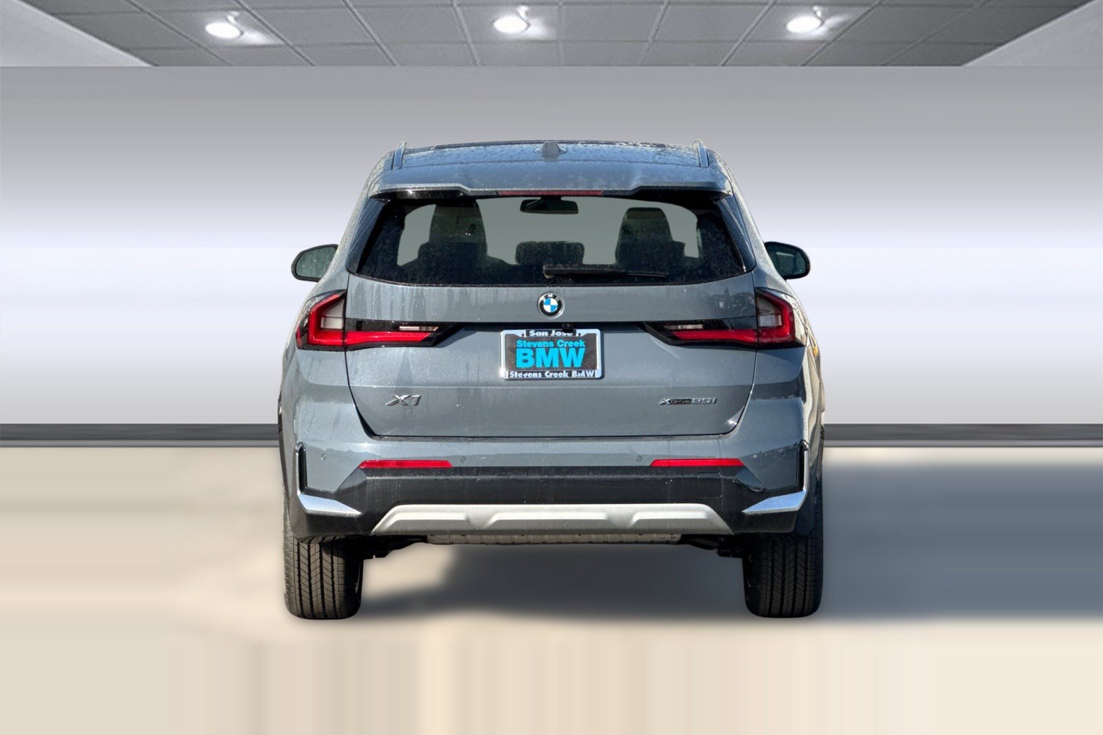 Used 2026 BMW X1 xDrive28i w/ Technology Package AWD/4WD image 9