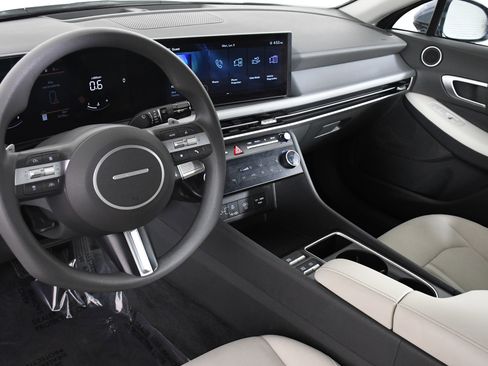 Used 2025 Hyundai Sonata SEL image 19