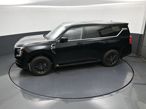 Used 2025 Nissan Armada SV AWD/4WD image 31