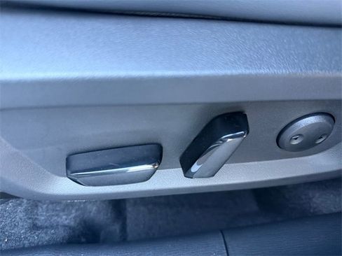 New 2026 Mitsubishi Outlander SE image 12