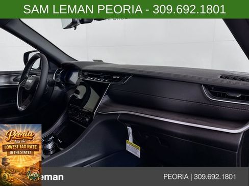 New 2025 Jeep Grand Cherokee Limited image 30