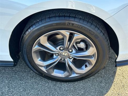 Used 2024 Honda Accord EX image 7
