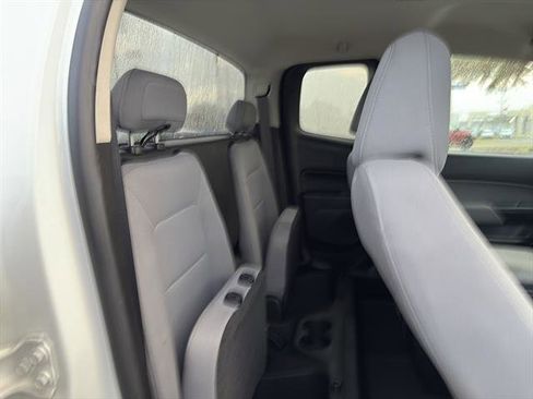 Used 2020 Chevrolet Colorado W/T w/ WT Convenience Package image 10