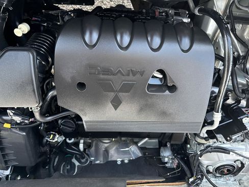 Used 2022 Mitsubishi Outlander ES FWD image 30