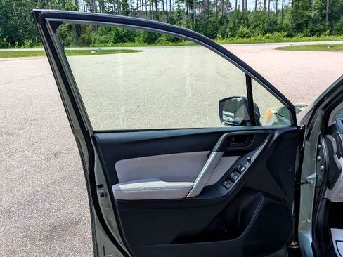 Used 2014 Subaru Forester 2.5i Premium w/ All-Weather Package image 11