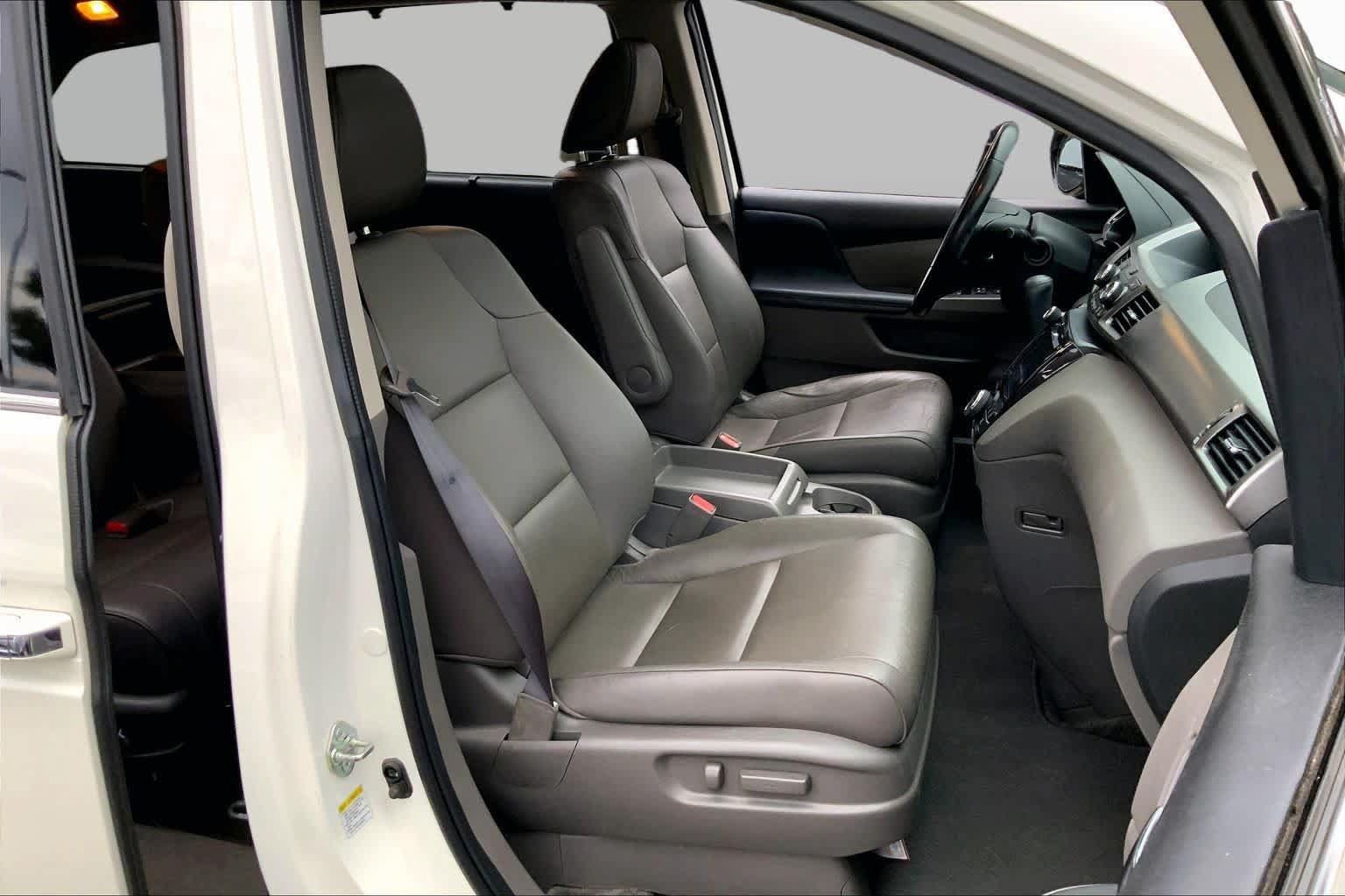 Used 2016 Honda Odyssey Touring image 9