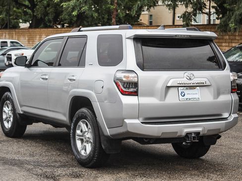 Used 2021 Toyota 4Runner SR5 Premium image 4