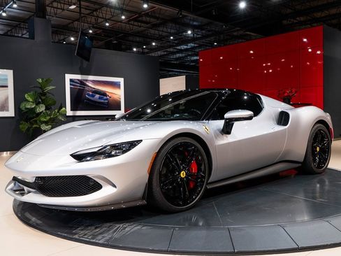 Used 2023 Ferrari 296 GTS image 39