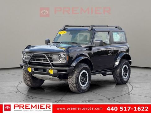 Used 2023 Ford Bronco 2-Door w/ Sasquatch Package AWD/4WD image 1