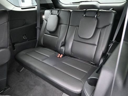 Certified 2022 Ford Explorer XLT w/ Equipment Group 202A image 27