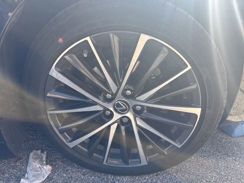 Certified 2023 Lexus ES 350 w/ Premium Package image 14