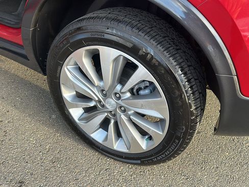 Used 2018 Buick Encore Preferred image 14