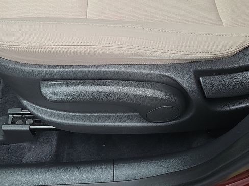 Used 2018 Hyundai Tucson SE image 12