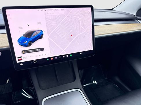 Used 2021 Tesla Model Y Long Range AWD/4WD image 22