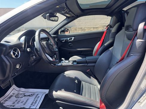 Used 2017 Mercedes-Benz SLC 300 image 25