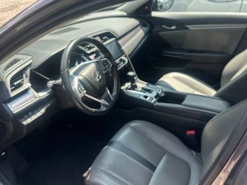 Used 2017 Honda Civic Touring image 5