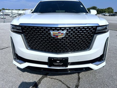 Certified 2024 Cadillac Escalade Premium Luxury w/ Performance Package AWD/4WD image 9