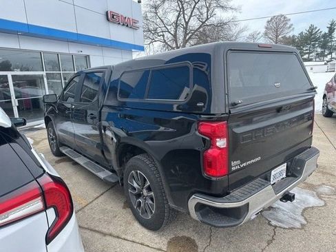 Used 2024 Chevrolet Silverado 1500 LT AWD/4WD image 2