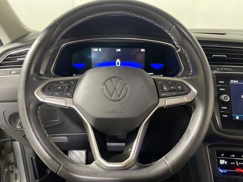 Certified 2022 Volkswagen Tiguan SE AWD/4WD image 13