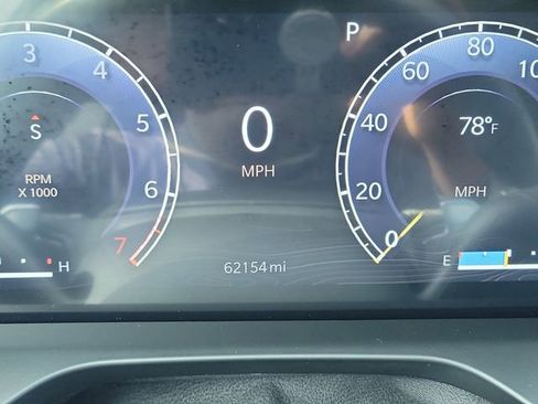 Used 2023 Jeep Grand Cherokee L Laredo image 27