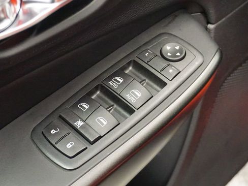 Certified 2021 Jeep Cherokee Trailhawk w/ Sun, Sound & Nav Group image 28