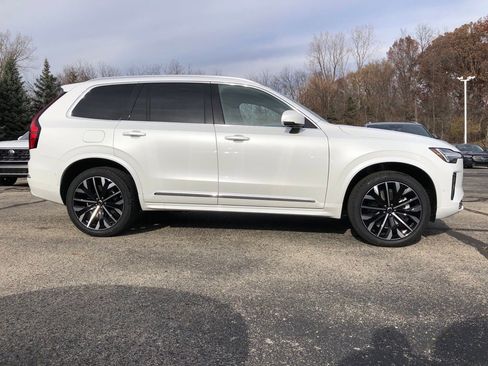 New 2026 Volvo XC90 B6 Ultra image 8