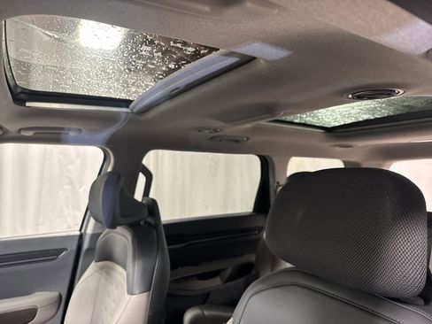 New 2026 Kia EV9 Wind image 27