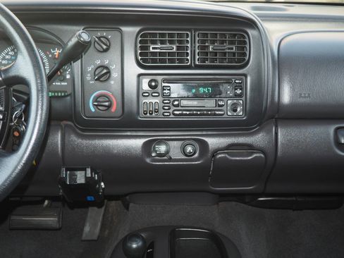 Used 2000 Dodge Dakota SLT image 13