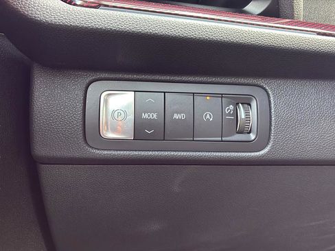 Used 2024 Chevrolet Traverse Z71 w/ Enhanced Driving Package AWD/4WD image 40
