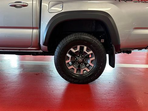 Used 2023 Toyota Tacoma TRD Off-Road w/ TRD Premium Off Road Package AWD/4WD image 28