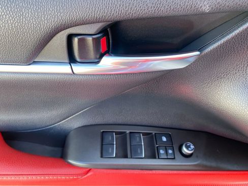 Used 2023 Toyota Camry XSE image 13