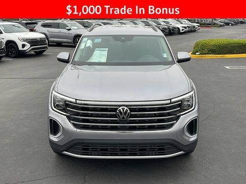 New 2025 Volkswagen Atlas SE AWD/4WD image 2