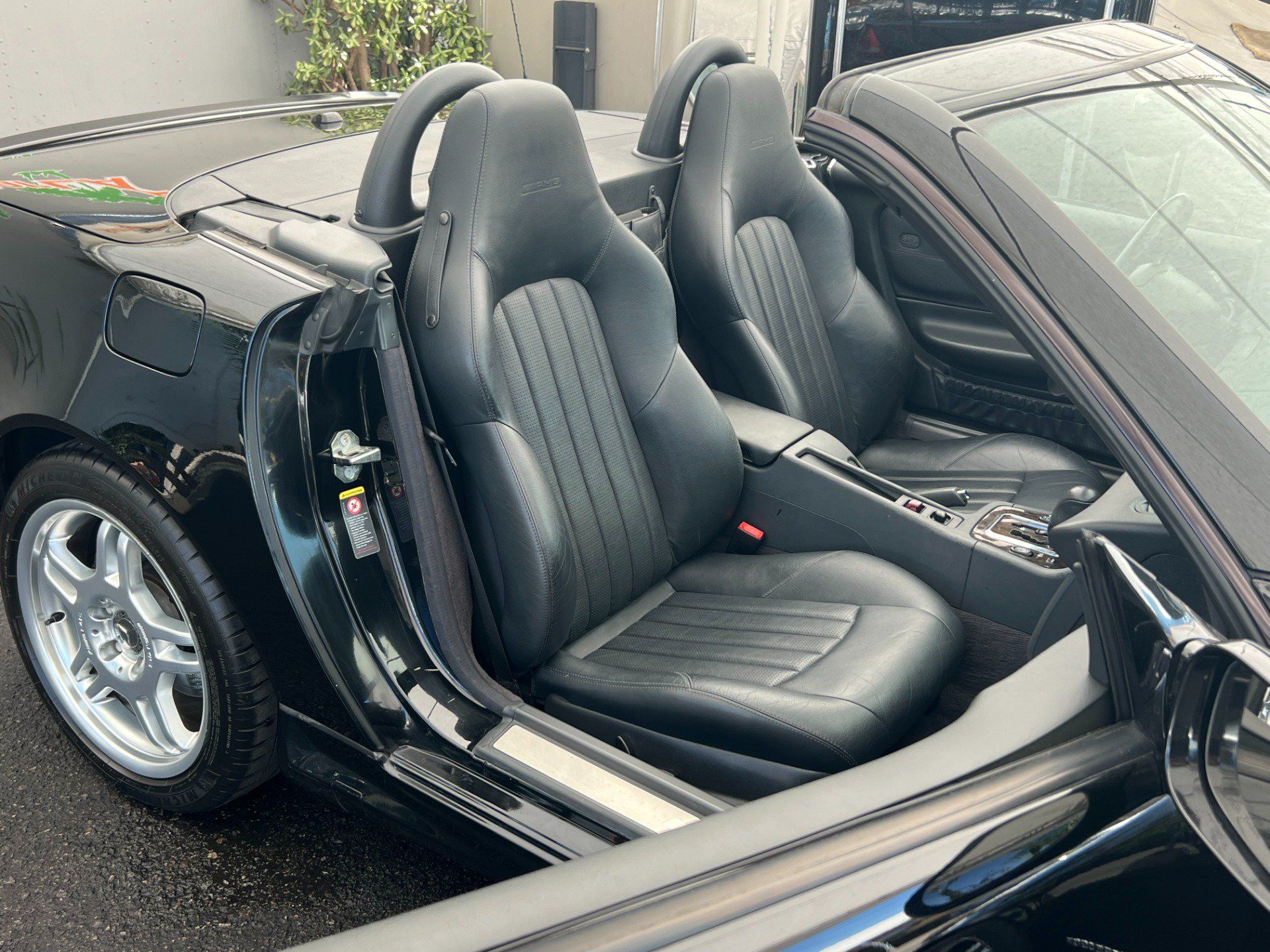 Used 2002 Mercedes-Benz SLK 32 AMG image 27